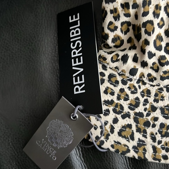 NWT Vince camuto reversible hat one size - Picture 2 of 6
